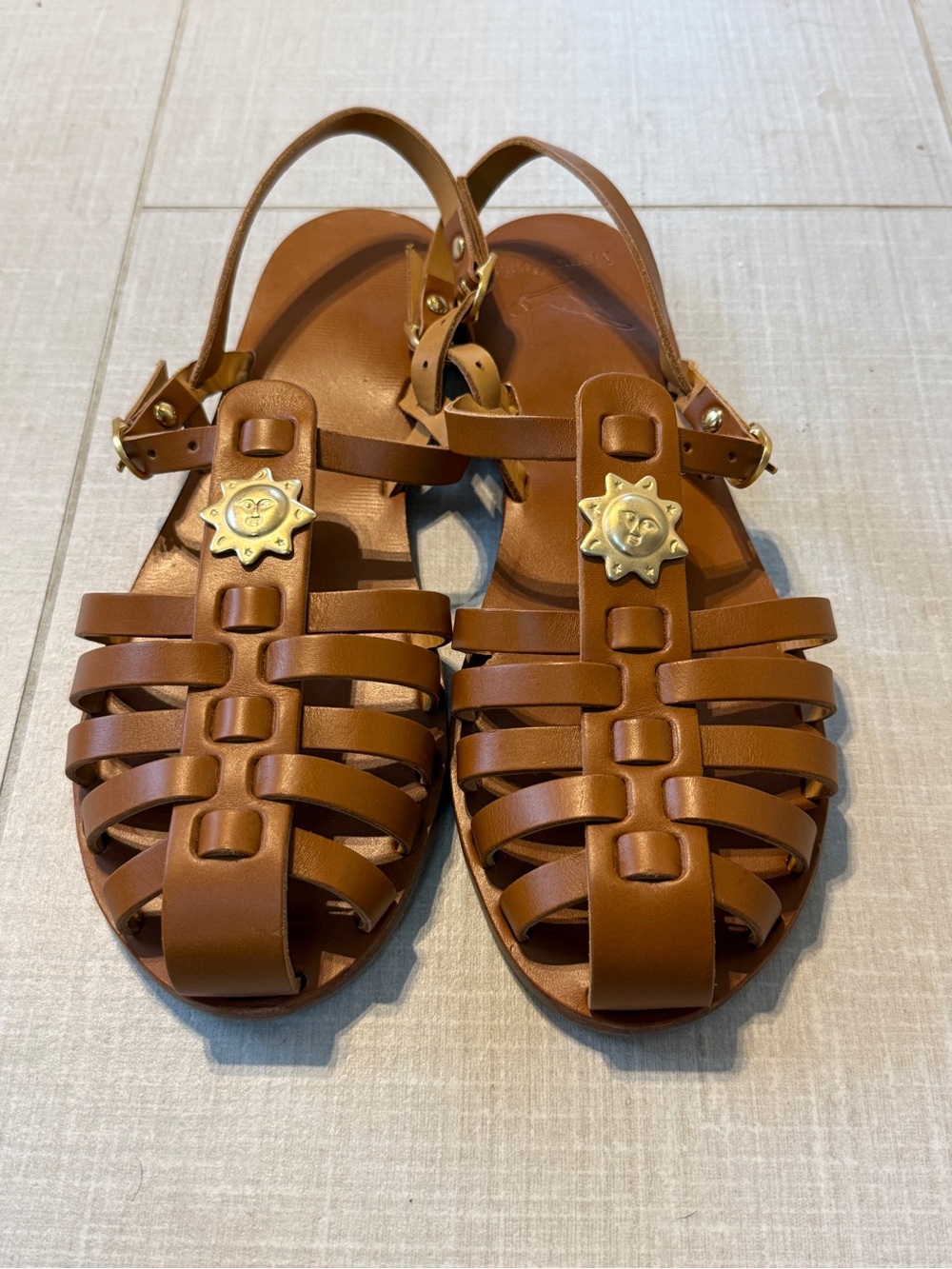Mama Praia Women's Brown Strappy Leather Sandals with Sunburst Accent - Like New